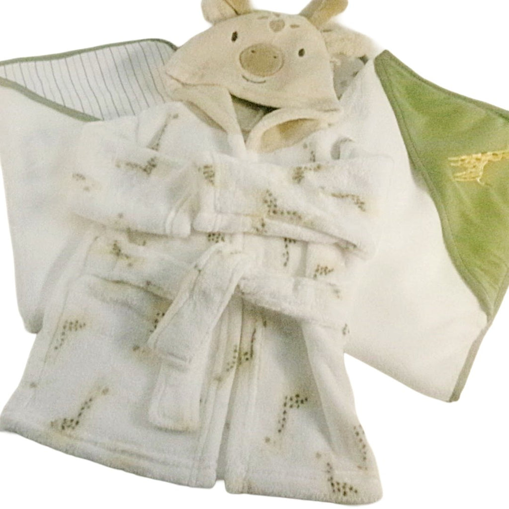 Giraffe robe with hooded towels